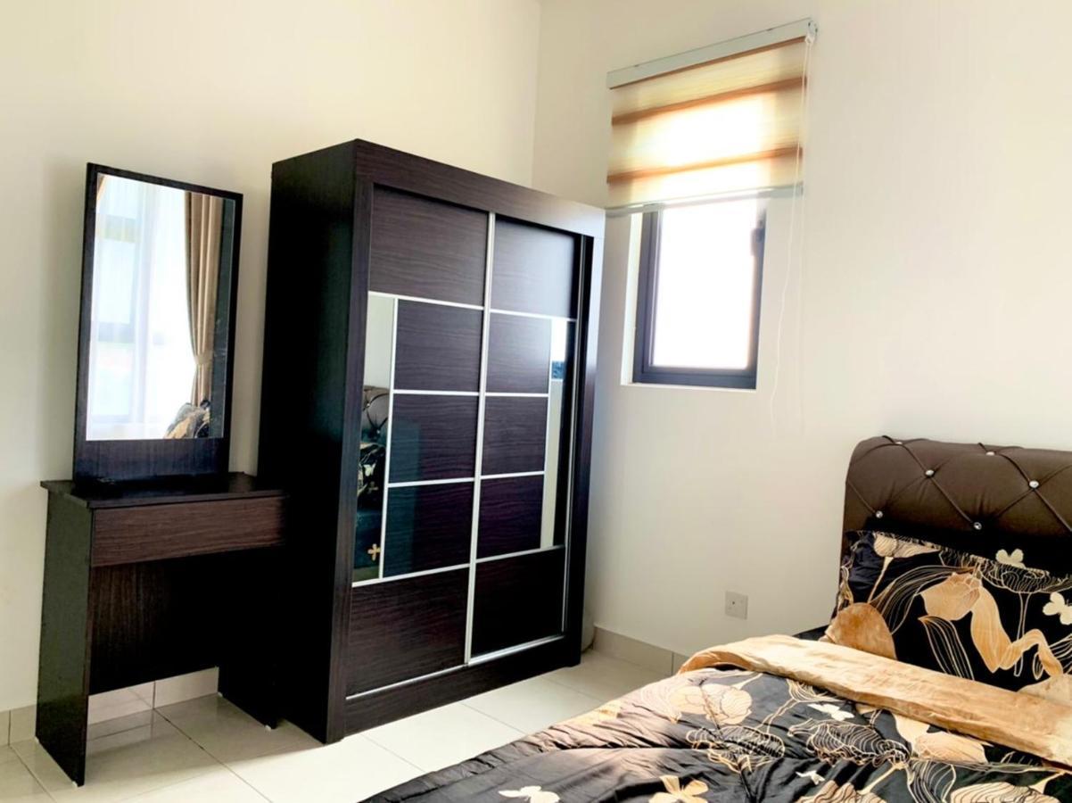 Mmg D'Tiara Homestay Kajang Dış mekan fotoğraf